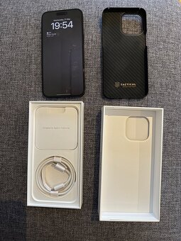 Predám iPhone 15 Pro Max 256GB čierny black - 2