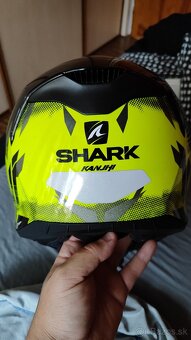Prilba Shark - 2