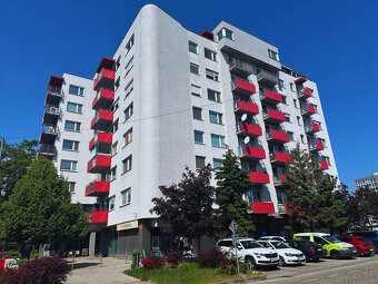 Predaj nebytového priestoru 156 m² v atraktívnej časti Ružin - 2
