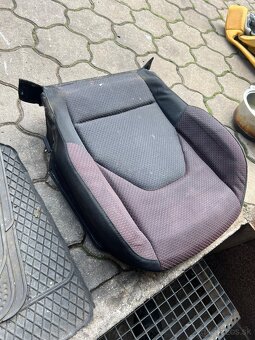 Predám spodnú časť sedačky do Seat Altea - 2
