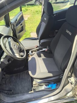 Opel Zafira - 2