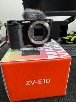 Sony ZV-E10 + Tamron 11-20 + Sony grip - 2