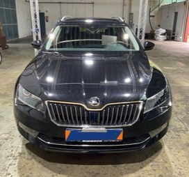 Škoda Superb Combi 2.0 TDI DSG STYLE - 2