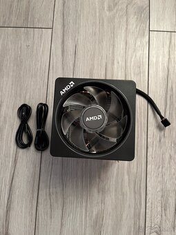 AMD Wraith Prism Box Chladič - 2