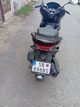 Predám Hondu pcx125 - 2