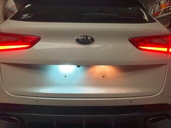 LED osvetlenie ŠPZ EČ Hyundai i30 SW / Kia Optima / Sportage - 2