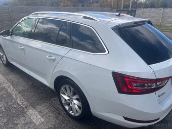 Škoda Superb Combi 2.0l - 2
