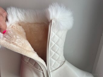 Krásne dievčenské teplé čižmy - 2