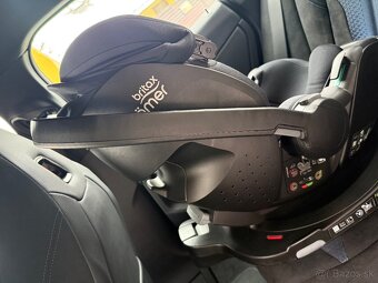 Detská autosedačka Britax Römer Baby-Safe Pro - 2