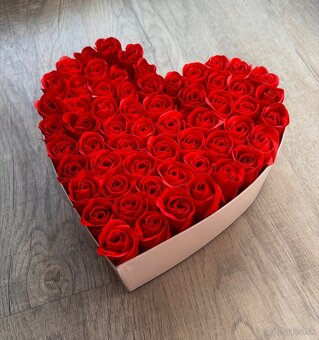 Box z ruží srdce - 2