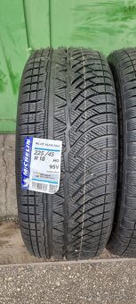Zimné pneumatiky Michelin 225/45R18 - 2