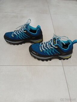 Turistické topánky. - 2