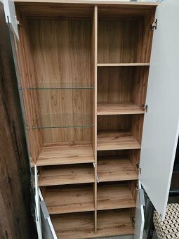 SKRIŇA-VITRINA/ZELE-REG1W3D/ NOVÁ - 2