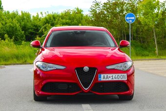 "Predané" Alfa Romeo Giulia 2.2 JTDM Veloce AT AWD - 2