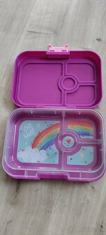 Yumbox Panino 4 oddelenia - dúha - 2