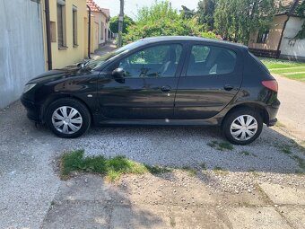 Predám Peugeot 206 1.4 HDI r.v2005 STK-EK 1/2026 - 2