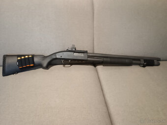 Broková pumpa Mossberg 590A1 12/76 - 2