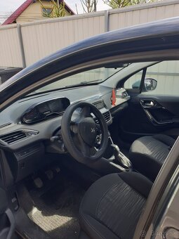 Peugeot 208 1.2 Pure Tech - 2