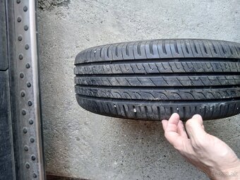 Letné pneumatiky 195/55 R15 na diskoch 4ks - 2