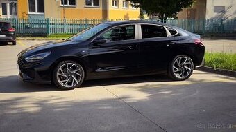 Hyundai i30 Fastback 1.5 T-GDi mHEV iMT N-Line - 2
