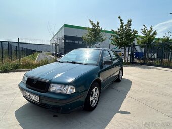 Škoda Octavia 1 1.8 20v - 2