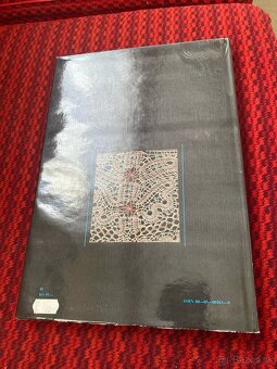 Slovenská ľudová paličkovaná vyšívka 1988 kniha vyšívanie - 2
