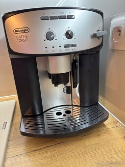 Kavovar Delonghi - 2