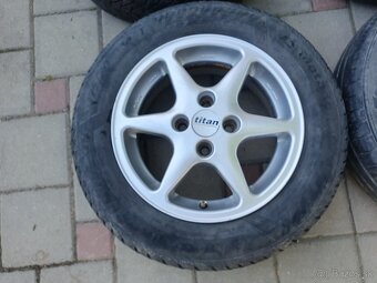 Mám na predaj sadu elektronov na Fiat R14 + pneu. 175/70 R14 - 2