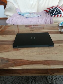 Dell Latitude 7400 - 2