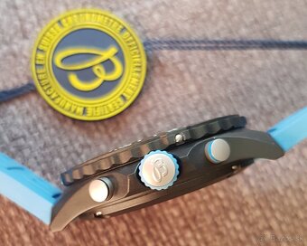 Breitling Endurance Pro - 2