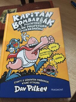 Predam knihy Dinosaury, Kapitan Bombardak a Zivot Adama. - 2