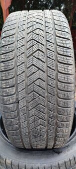285/40r21 - 2