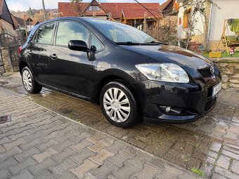 Predám Toyota Auris 2.0 Diesel 93kw RV2009 - 2