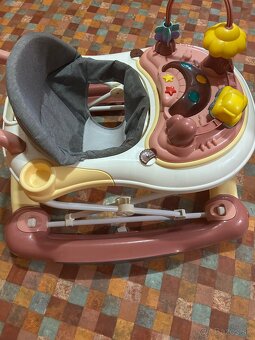 Chodak pre deti 3v1 s hojdalkou - 2