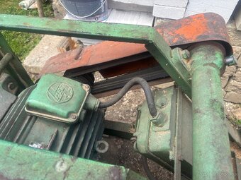 Cirkulár na drevo - 2