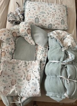 Hniezdo/ perinky/ set do postieľky - 2