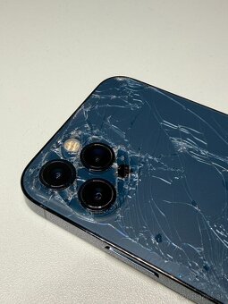 iPhone 12 PRO, poškodený - 2