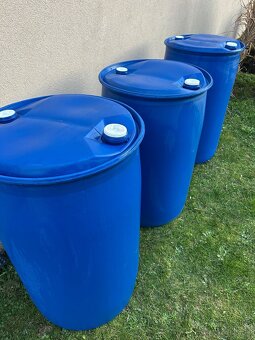 Plastové sudy 220 litrové - 2