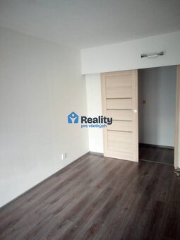 Predaj  NP - kancelárie/obchod -centrum PB - 2