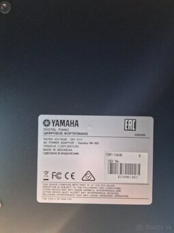 Digitálne piano Yamaha Arius YDP-142B - 2
