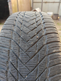 Aplus A701 225/60 R16 98H - 2