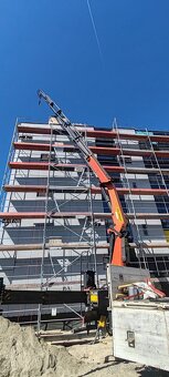 Preprava a práca s hydraulickou rukou PK23002SH 22M 4,0T - 2