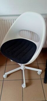 Otočná stolička s kolieskami LOBERGET / MALSKÄR - Ikea - 2