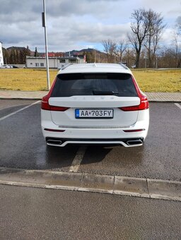 Volvo v60 - 2