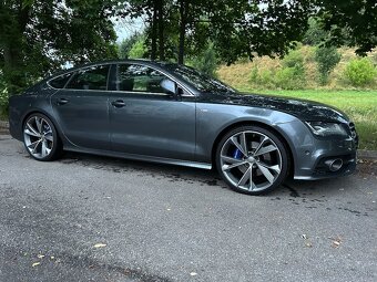 Predám Audi A7 3.0 tdi S-Line 180kw - 2