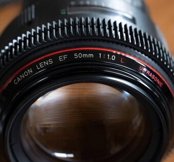 Canon EF 50mm F/1.0 L USM Ultrasonic Mount L- - 2