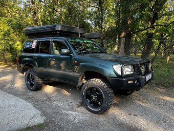 Toyota landcruiser - 2