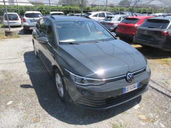 VW Golf VIII Variant 2.0 TDI 85kw DSG - 2