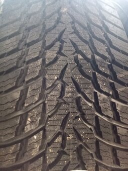 215/65 R16 98 H Nokian Snowproof - 2