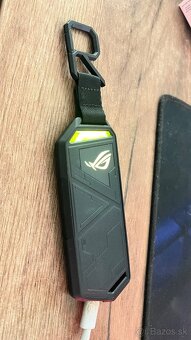 Externy box na SSD Rog Strix - 2